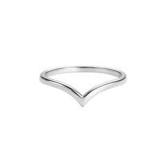 Classic Pointed V Silver Ring – Minimal Design