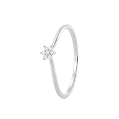 Single Flower Diamond Silver Ring for Women – Minimal & Elegant Design